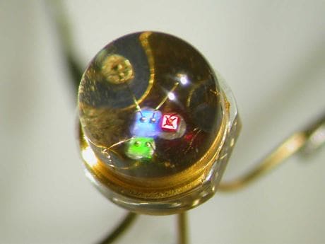 Jenoptik LED IR Chip: standard LEDs in the infrared range, reliable, stable, flexible, versatile Jenoptik LED IR 칩 : 적외선 범위의 표준 LED, 안정적이고 유연하며 다양한 기능