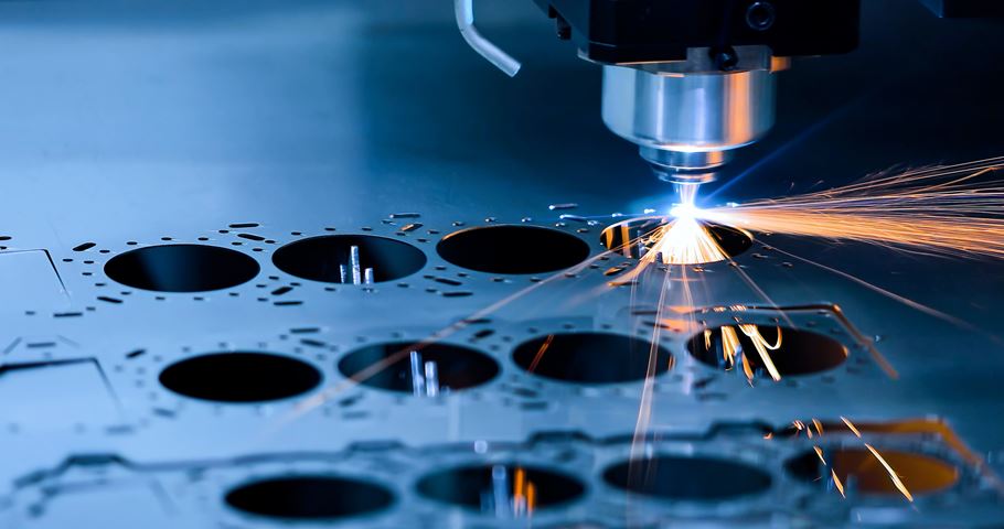 Processing and laser cutting for metal in the industrial metrology.